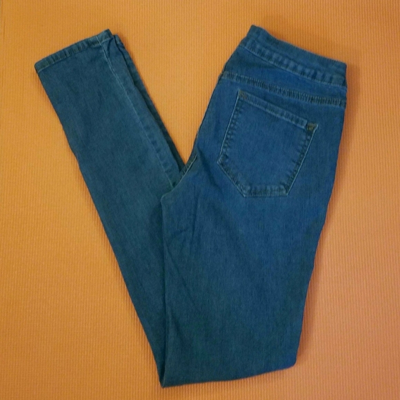 Two Toned Textured Skinnies - Picture 3 of 4